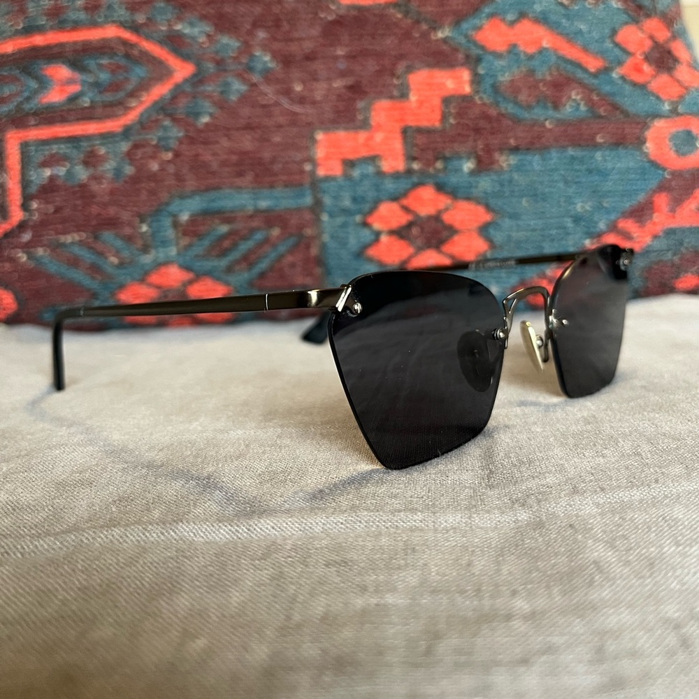Le Specs Luxe Pit Stop Rimless Cat-Eye Black Sunglasses